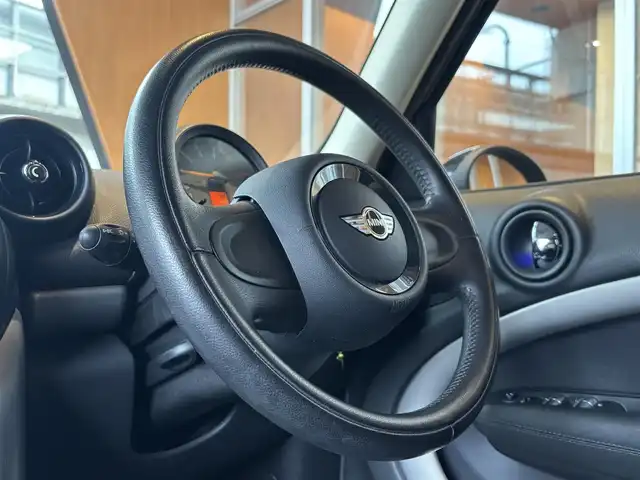 ＭＩＮＩ ミニ クロスオーバー クーパー D 宮城県 2016(平28)年 5.7万km ブルーブラック 社外メモリナビ　/フルセグＴＶ　/バックカメラ　/Ｂｌｕｅｔｏｏｔｈ機能　/キセノンライト　/オートライト　/フロント／バックフォグランプ　　/１６インチＡＷ　/キーレスキー　/ＥＴＣ　/前後ドライブレコーダー　/ワンオーナー