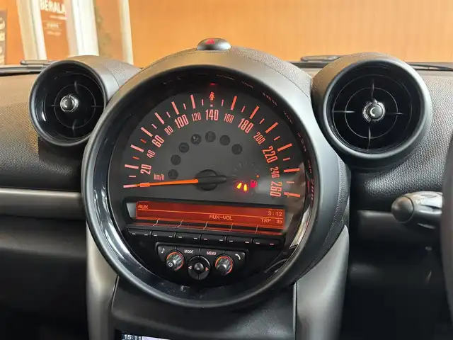 ＭＩＮＩ ミニ クロスオーバー クーパー D 宮城県 2016(平28)年 5.7万km ブルーブラック 社外メモリナビ　/フルセグＴＶ　/バックカメラ　/Ｂｌｕｅｔｏｏｔｈ機能　/キセノンライト　/オートライト　/フロント／バックフォグランプ　　/１６インチＡＷ　/キーレスキー　/ＥＴＣ　/前後ドライブレコーダー　/ワンオーナー