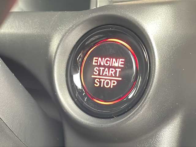 ホンダ Ｎ ＢＯＸ JOY 沖縄県 2024(令6)年 0.1万km未満 プラチナホワイトパール パワースライドドア　/シートヒーター　/クリアランスソナー　/ステアリングスイッチ　/クルーズコントロール　/ウィンカーミラー　/ＵＳＢポート　/ＬＥＤオートライト　/プッシュスタート　/スマートキー　/スペアキー