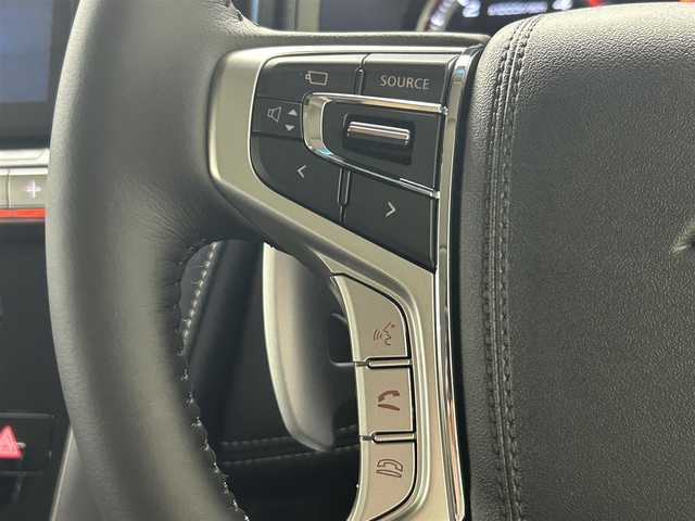 三菱 デリカＤ：５ シャモニー 埼玉県 2025(令7)年 0.1万km未満 白 １１型ナビ　フルセグ　Ｂｌｕｅｔｏｏｔｈ　アラウンドビューモニター　パワーバックドア　アダクティブクルーズコントロール　ブラインドスポットモニター　両側パーワースライドドア　前席シートヒーター