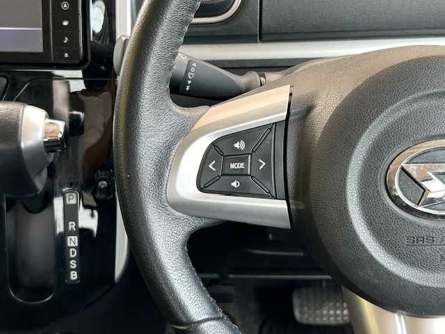 ダイハツ タント カスタム RS SA Ⅲ 高知県 2017(平29)年 8.3万km パールホワイトⅢ (株)IDOMが運営する【じしゃロン高知店】の自社ローン専用車両になります。こちらは現金またはオートローンご利用時の価格です。自社ローンご希望の方は別途その旨お申付け下さい