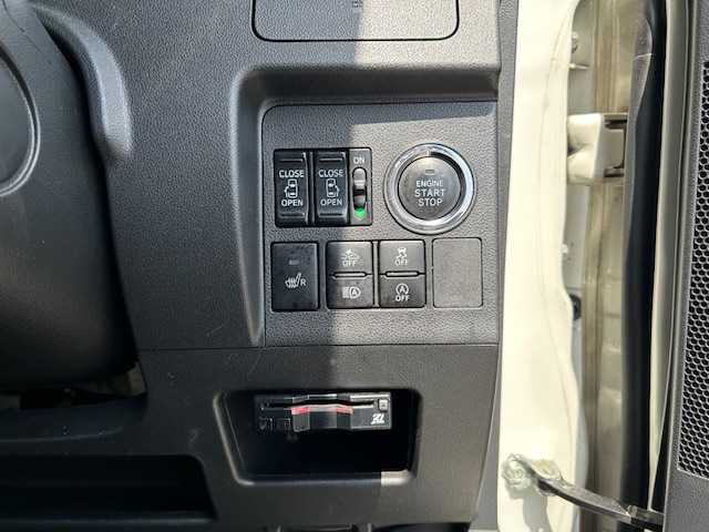 ダイハツ タント カスタム RS SA Ⅲ 高知県 2017(平29)年 8.3万km パールホワイトⅢ (株)IDOMが運営する【じしゃロン高知店】の自社ローン専用車両になります。こちらは現金またはオートローンご利用時の価格です。自社ローンご希望の方は別途その旨お申付け下さい