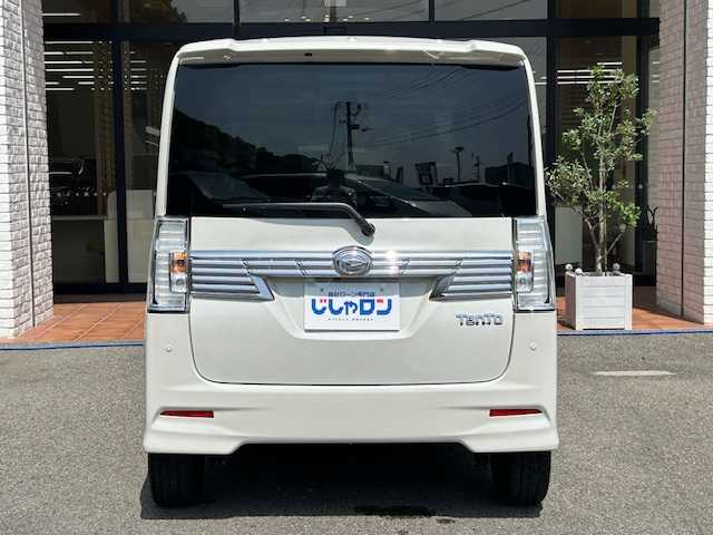 ダイハツ タント カスタム RS SA Ⅲ 高知県 2017(平29)年 8.3万km パールホワイトⅢ (株)IDOMが運営する【じしゃロン高知店】の自社ローン専用車両になります。こちらは現金またはオートローンご利用時の価格です。自社ローンご希望の方は別途その旨お申付け下さい