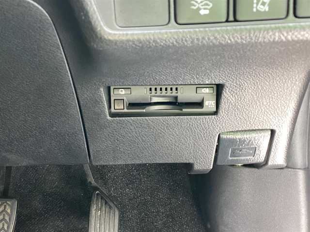 トヨタ カローラ アクシオ 1．5G 栃木県 2015(平27)年 3.7万km メローシルバーメタリック 成約済/純正SDナビ・ワンセグTV・CD・/　　　AUX・Bluetooth・SD/トヨタセーフティセンス/ステアリングスイッチ/ビルトインETC/バックカメラ/キーレス/LEDヘッドライト/電動格納ウインカーミラー/純正前後ドライブレコーダー