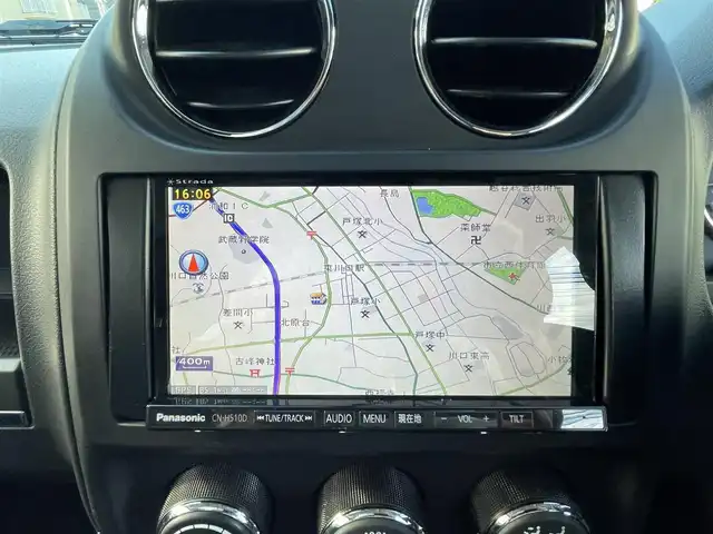 クライスラー・ジープ ジープ コンパス リミテッド 埼玉県 2012(平24)年 6.6万km 紺 サンルーフ/レザーシート/パワーシート/シートヒーター/ETC/プレミアムオーディオ　Boston/メーカーナビTV/AM/FM/BT/TV/CD/バックカメラ/左サイドカメラ/クルーズコントロール/キセノンヘッドライト/純正18インチAW/プッシュスタート