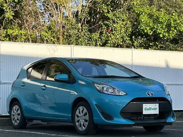 トヨタ アクア S 茨城県 2019(令1)年 7.6万km クリアエメラルドパールクリスタルシャイン ToyotaSafetySene/【PCS/LDA】/純正SDナビ/【AM/FM/CD/DVD/BT/フルセグ】/バックカメラ/ETC/前後ドラレコ/コーナーセンサー/ステアリングスイッチ/オートライト/オートハイビーム/保証書/取扱説明書