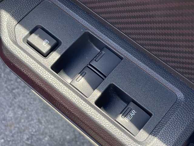ホンダ Ｓ６６０ α 静岡県 2017(平29)年 3.9万km フレームレッド 禁煙/純正センターディスプレイ/（AM/FM）/・バックカメラ/社外エアロ（F/S/R)/Wedsアルミホイール/社外マフラー/社外エアクリ/車高調/社外ブローオフ/レザー調シートカバー（赤）/プッシュスタート/・スマートキー/・スペアキー/ETC/LEDヘッドライト/・オートライト