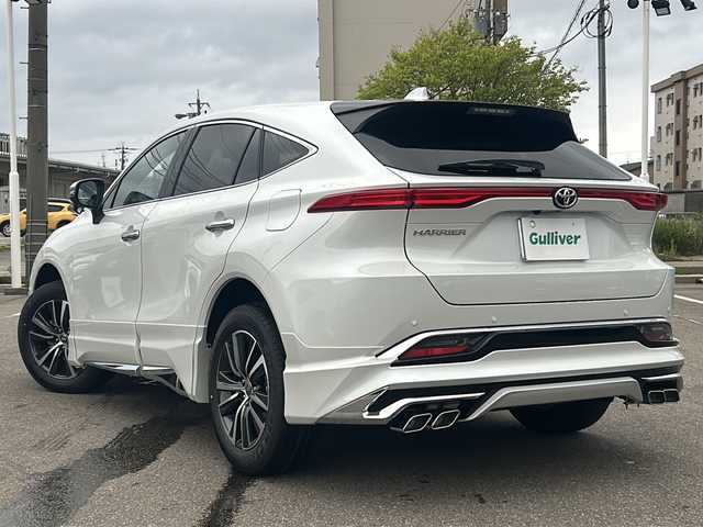 トヨタ ハリアー G 石川県 2025(令7)年 0.1万km プラチナホワイトパールマイカ ワンオーナー/純正モデリスタフルエアロ/純正12.3インチSDナビゲーション/【フルセグTV/Bluetooth/USB/AppleCarplay/AndroidAuto】/・ETC2.0/衝突回避支援パッケージ/・プリクラッシュセーフティ/・レーダークルーズコントロール/・レーントレーシングアシスト/・アダプティブハイビームシステム/・ロードサインアシスト/デジタルインナーミラー/バックカメラ/運転席パワーシート/パワーバックドア/LEDヘッドライト/・オートハイビーム/・オートライト/・LEDフォグランプ/スマートキー/・プッシュスタート/・スペアキー/取扱説明書/新車時保証書