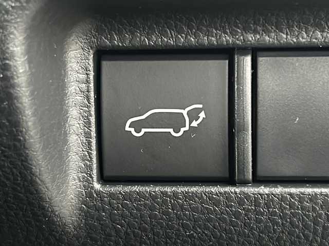 トヨタ ハリアー G 石川県 2025(令7)年 0.1万km プラチナホワイトパールマイカ ワンオーナー/純正モデリスタフルエアロ/純正12.3インチSDナビゲーション/【フルセグTV/Bluetooth/USB/AppleCarplay/AndroidAuto】/・ETC2.0/衝突回避支援パッケージ/・プリクラッシュセーフティ/・レーダークルーズコントロール/・レーントレーシングアシスト/・アダプティブハイビームシステム/・ロードサインアシスト/デジタルインナーミラー/バックカメラ/運転席パワーシート/パワーバックドア/LEDヘッドライト/・オートハイビーム/・オートライト/・LEDフォグランプ/スマートキー/・プッシュスタート/・スペアキー/取扱説明書/新車時保証書