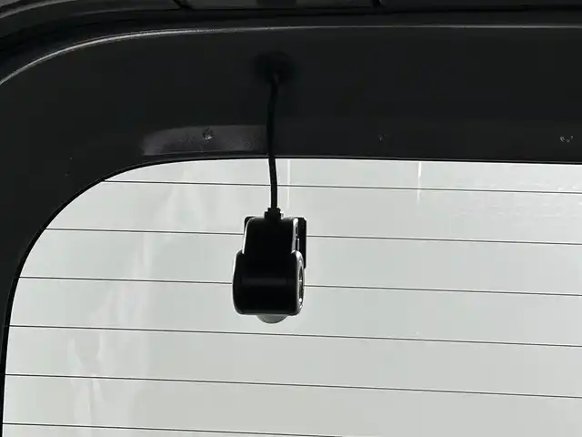 スズキ ジムニー XC 佐賀県 2023(令5)年 2.1万km ミディアムグレー 純正8型ナビ/（ＡＭ/ＦＭ/CD/DVD/Bluetooth/フルセグTV）/バックカメラ/クルーズコントロール/前後ドライブレコーダー/衝突被害軽減システム/レーンアシスト/コーナーセンサー/シートヒーター/ビルトインETC/LEDヘッドライト/オートエアコン/盗難防止装置/横滑り防止装置/車線逸脱警報/ダウンヒルアシストコントロール/センターデフロック/オートライト/オートマチックハイビーム/スマートキー/スペアキー有/プッシュスタート/純正フロアマット/純正16インチアルミホイール	/ステアリングスイッチ/電動格納ミラー