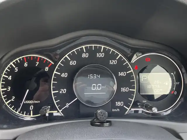 日産 ノート メダリスト 埼玉県 2013(平25)年 1.9万km ブリリアントホワイトパール 登録時18773km/ワンオーナー/スーパーチャージャー/純正SDナビ【MC312D-W】/　・アラウンドビューモニター/　・フルセグTV/　・CD/DVD再生/　・Bluetooth接続/　・USB/AUX端子/　・SDミュージックサーバー/黒ハーフレザーシート/革巻きステアリング/純正15インチAW/アイドリングストップ/インテリジェントキー×2/プッシュスタートボタン/電動格納ミラー/ドアバイザー/フォグランプ/ETC/保証書/取扱説明書/ナビ取扱説明書/日産ディーラー整備記録簿/（H26.H28.H29.H30.H31.R2.R3.R4.R5.R6.R7）/