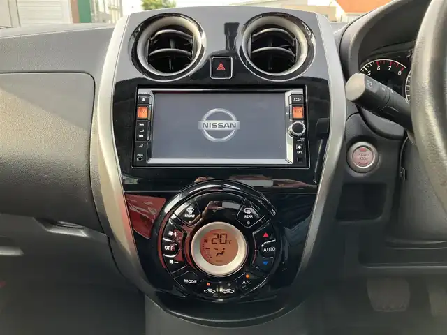日産 ノート メダリスト 埼玉県 2013(平25)年 1.9万km ブリリアントホワイトパール 登録時18773km/ワンオーナー/スーパーチャージャー/純正SDナビ【MC312D-W】/　・アラウンドビューモニター/　・フルセグTV/　・CD/DVD再生/　・Bluetooth接続/　・USB/AUX端子/　・SDミュージックサーバー/黒ハーフレザーシート/革巻きステアリング/純正15インチAW/アイドリングストップ/インテリジェントキー×2/プッシュスタートボタン/電動格納ミラー/ドアバイザー/フォグランプ/ETC/保証書/取扱説明書/ナビ取扱説明書/日産ディーラー整備記録簿/（H26.H28.H29.H30.H31.R2.R3.R4.R5.R6.R7）/