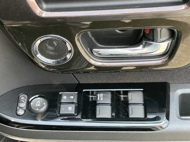 ホンダ Ｎ ＢＯＸ カスタム G L ターボ ホンダセンシング 山口県 2020(令2)年 3.8万km クリスタルブラックパール 社外メモリーナビ＆/地デジTV＆バックカメラ/フロアマット/ドアバイザー/純正LEDヘッドライト/純正フォグランプ/純正15インチアルミ/純正リアスポイラー/両側パワースライド/オートライト/パドルシフト/フロントシートヒーター/アレルクリーンプラスシート/ビルトインETC