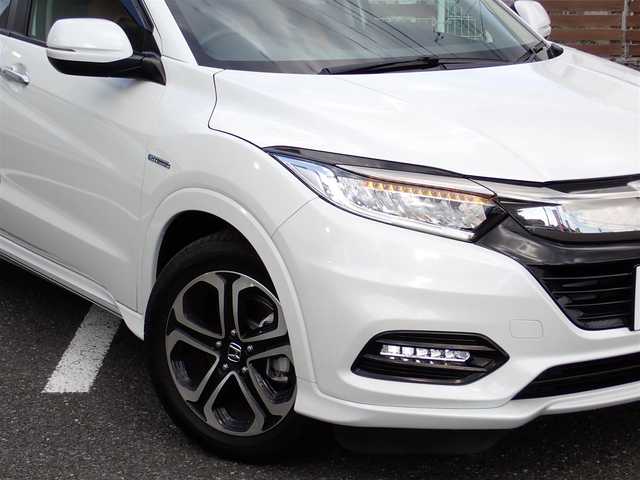ホンダ ヴェゼル ハイブリッド Z ホンダセンシング 千葉県 2020(令2)年 3.6万km パール ワンオーナー/純正8インチSDナビ/・CD/DVD再生/・CD録音/・Blue tooth/・フルセグTV/バックカメラ/ビルトインETC/ナビ連動ドライブレコーダー/ハーフレザー/シートヒーター/Honda SENSING/コンフォートビューパッケージ/ルーフレール/LEDヘッドライト/LEDフォグランプ/プッシュスタート/スマートキー2本/サイド/カーテンエアバッグ/保証書/取扱説明書/