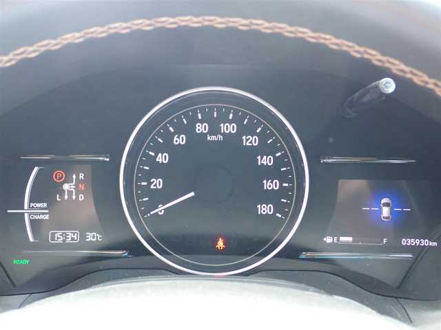 ホンダ ヴェゼル ハイブリッド Z ホンダセンシング 千葉県 2020(令2)年 3.6万km パール ワンオーナー/純正8インチSDナビ/・CD/DVD再生/・CD録音/・Blue tooth/・フルセグTV/バックカメラ/ビルトインETC/ナビ連動ドライブレコーダー/ハーフレザー/シートヒーター/Honda SENSING/コンフォートビューパッケージ/ルーフレール/LEDヘッドライト/LEDフォグランプ/プッシュスタート/スマートキー2本/サイド/カーテンエアバッグ/保証書/取扱説明書/