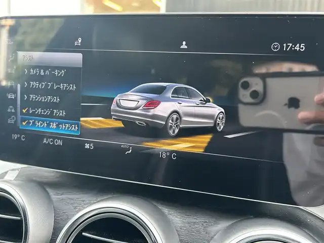 メルセデス・ベンツ Ｃ３５０ eアバンギャルド AMGライン 福岡県 2020(令2)年 4.5万km ダイヤモンドホワイト 黒革シート/サンルーフ/スペアキー/充電ケーブル/シートヒーター/ドライブレコーダー/Ａｐｐｌｅｃａｒｐｌａｙ/ａｎｄｒｏｉｄａｕｔｏ/ドアバイザー/レーダー/エアサスペンション/取扱説明書/ＬＥＤヘッドライト