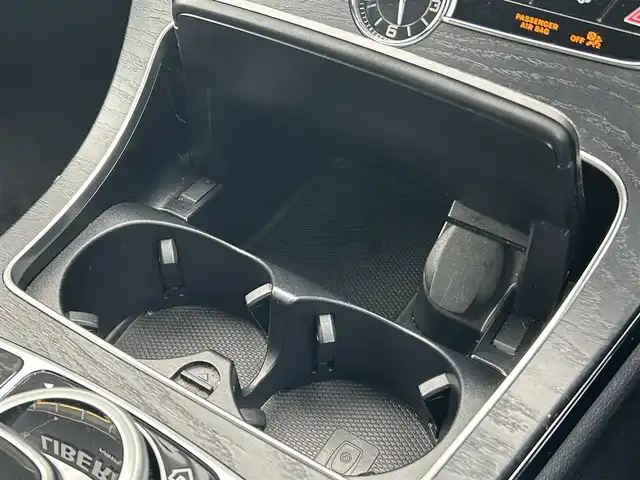 メルセデス・ベンツ Ｃ３５０ eアバンギャルド AMGライン 福岡県 2020(令2)年 4.5万km ダイヤモンドホワイト 黒革シート/サンルーフ/スペアキー/充電ケーブル/シートヒーター/ドライブレコーダー/Ａｐｐｌｅｃａｒｐｌａｙ/ａｎｄｒｏｉｄａｕｔｏ/ドアバイザー/レーダー/エアサスペンション/取扱説明書/ＬＥＤヘッドライト