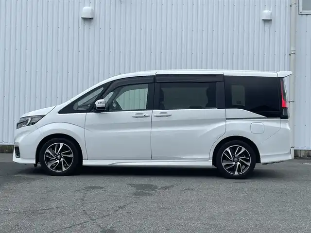 ホンダ ステップワゴン スパーダ クルスピセンシング 福岡県 2020(令2)年 2.6万km プラチナホワイトパール ホンダセンシング/衝突軽減/レーンアシスト/純正11.6インチフリップダウンモニター/純正９インチナビ（ＶＸＭ－２０７ＶＦＮｉ）/フルセグTV/CD/DVD/BT/applecarplay/バックカメラ/両側パワースライドドア/ハーフレザー/シートヒーター/レーダークルーズコントロール/パドルシフト/ETC2.0/オートライト/アイドリングストップ/わくわくゲート/オートライト/エンジンスターター