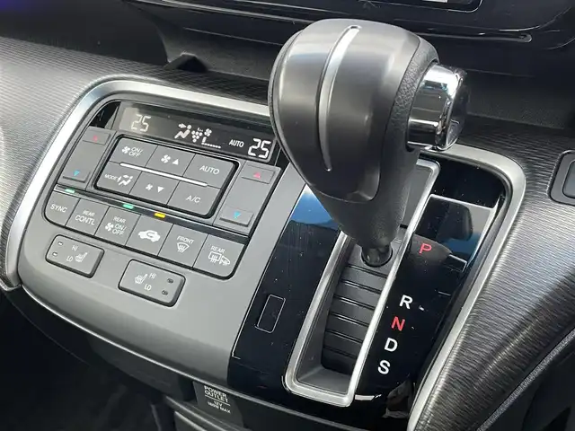 ホンダ ステップワゴン スパーダ クルスピセンシング 福岡県 2020(令2)年 2.6万km プラチナホワイトパール ホンダセンシング/衝突軽減/レーンアシスト/純正11.6インチフリップダウンモニター/純正９インチナビ（ＶＸＭ－２０７ＶＦＮｉ）/フルセグTV/CD/DVD/BT/applecarplay/バックカメラ/両側パワースライドドア/ハーフレザー/シートヒーター/レーダークルーズコントロール/パドルシフト/ETC2.0/オートライト/アイドリングストップ/わくわくゲート/オートライト/エンジンスターター