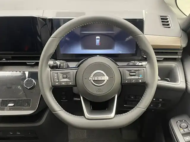 日産 セレナ e－パワー ハイウェイスター V 兵庫県 2025(令7)年 0.1千km プリズムホワイト 登録済未使用車/純正メモリナビ/（フルセグ/USB/Bluetooth/HDMI）/純正ディスプレイオーディオ/純正フリップダウンモニター/アラウンドビューミニター/ビルトインETC2.0/純正ミラー内蔵ドラレコ/インテリジェントルームミラー/ワイヤレス充電/両側パワースライドドア /LEDヘッドライト/LEDフォグ/ヘッドランプ オートレベライザー/アダプティブLEDヘッドライトシステム/純正16インチAW/プロパイロット/エマージェンシーブレーキ/コーナーセンサー/BSM/LKA/ACC/アドバンスドドライブアシストディスプレイ/6スピーカー/スペアキー