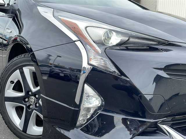トヨタ プリウス S ツーリングセレクション 道北・旭川 2016(平28)年 11.8万km アティチュードブラックマイカ /４ＷＤ//ワンオーナー//寒冷地仕様//モデリスタエアロ//社外ナビ//ＣＤ・ＤＶＤ・ＢＴ・フルセグ//黒合皮シート//前席シートヒーター//純正エンジンスターター//１５００Ｗコンセント//純正１７インチアルミ//ＬＥＤヘッドライト//オートライト//スペアキー×１//ＥＴＣ//アルミ付冬タイヤセット積込//保証書//取説