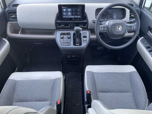 ホンダ フリード ハイブリット e:HEV AIR EX 東京都 2025(令7)年 0.1万km パール ワンオーナー/ホンダセンシング/・衝突軽減ブレーキ/・踏み間違い衝突軽減システム/・急アクセル抑制機能/・路外逸脱抑制機能/・歩行者事故低減ステアリング/・先行車発進お知らせ機能/・標識認識機能/・ブラインドスポットインフォメーション/・オートハイビーム/・アダプティブドライビングビーム/・パーキングセンサーシステム/ホンダディスプレイオーディオ/（BT/USB/HDMI/AppleCarPlay/AndoroidAuto）/バックカメラ/ETC/ハーフレザー/シートヒーター（D席/N席）/両側パワースライドドア/ドライブレコーダー/3列シート/LEDヘッドライト/保証書/取扱説明書/スペアキー