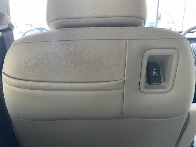 ホンダ フリード ハイブリット e:HEV AIR EX 東京都 2025(令7)年 0.1万km パール ワンオーナー/ホンダセンシング/・衝突軽減ブレーキ/・踏み間違い衝突軽減システム/・急アクセル抑制機能/・路外逸脱抑制機能/・歩行者事故低減ステアリング/・先行車発進お知らせ機能/・標識認識機能/・ブラインドスポットインフォメーション/・オートハイビーム/・アダプティブドライビングビーム/・パーキングセンサーシステム/ホンダディスプレイオーディオ/（BT/USB/HDMI/AppleCarPlay/AndoroidAuto）/バックカメラ/ETC/ハーフレザー/シートヒーター（D席/N席）/両側パワースライドドア/ドライブレコーダー/3列シート/LEDヘッドライト/保証書/取扱説明書/スペアキー