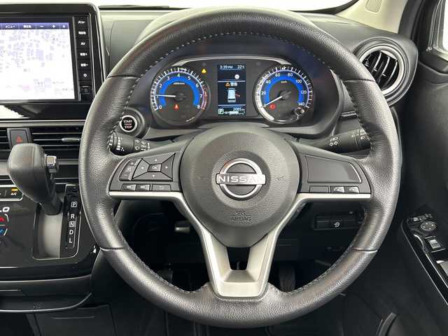 日産 デイズ ハイウェイスターX 愛知県 2024(令6)年 0.2万km ブラック 純正ナビ/・フルセグTV/・Bluetooth/・HDMI/・SD音楽録音/・AM/FM/アラウンドビューモニター/ドライブレコーダー/インテリジェントエマージェンシーブレーキ/車線逸脱警報/車線逸脱防止支援/先行車発進お知らせ機能/踏み間違い衝突防止アシスト/前方衝突予測警報/ふらつき警告/オートマチックハイビーム/LEDヘッドライト/フォグランプ/スマートキー