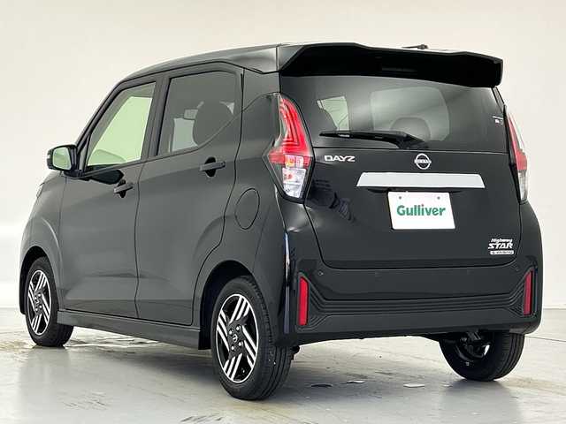 日産 デイズ ハイウェイスターX 愛知県 2024(令6)年 0.2万km ブラック 純正ナビ/・フルセグTV/・Bluetooth/・HDMI/・SD音楽録音/・AM/FM/アラウンドビューモニター/ドライブレコーダー/インテリジェントエマージェンシーブレーキ/車線逸脱警報/車線逸脱防止支援/先行車発進お知らせ機能/踏み間違い衝突防止アシスト/前方衝突予測警報/ふらつき警告/オートマチックハイビーム/LEDヘッドライト/フォグランプ/スマートキー