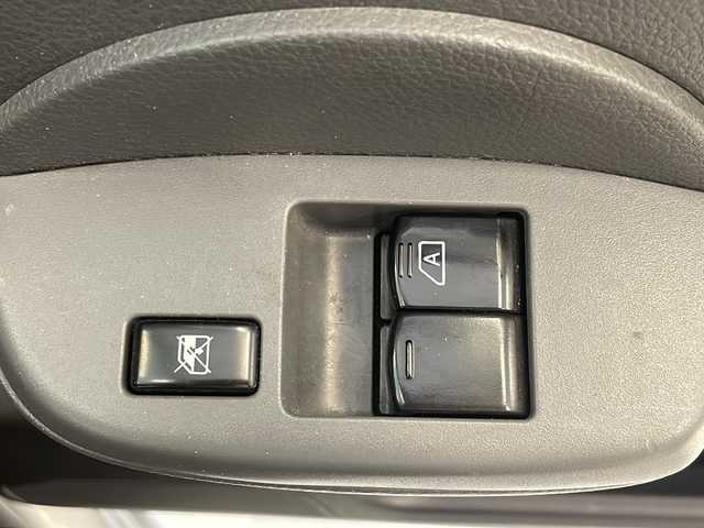 日産 ＮＶ２００バネット 16X－3R 岐阜県 2012(平24)年 14万km ブリリアントシルバー 純正ナビゲーション/Bluetooth/フルセグ視聴/バックモニター/ドライブレコーダー/ETC/HIDヘッドライト/ヘッドライトレベライザー/インテリジェントキー/スペアキー/プライバシーガラス/スライドサイドウインドウ/エンジンイモビライザー  /取扱説明書
