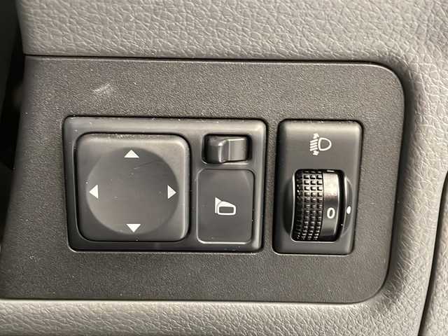 日産 ＮＶ２００バネット 16X－3R 岐阜県 2012(平24)年 14万km ブリリアントシルバー 純正ナビゲーション/Bluetooth/フルセグ視聴/バックモニター/ドライブレコーダー/ETC/HIDヘッドライト/ヘッドライトレベライザー/インテリジェントキー/スペアキー/プライバシーガラス/スライドサイドウインドウ/エンジンイモビライザー  /取扱説明書