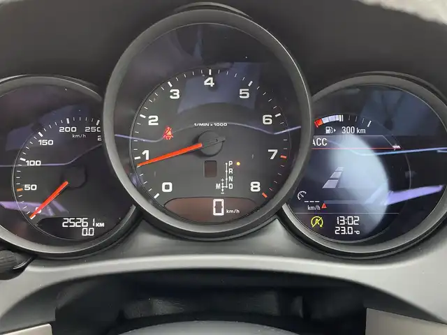 ポルシェ マカン 東京都 2019(令1)年 2.6万km シルバー PCMナビ/360°カメラ/8wayパワーシート/パドルシフト/ACC/スポーツステアリング/HDC/LKA/パワーバックドア/前方ドラレコ/衝突軽減ブレーキ/ETC2.0/サイドアシスト/LEDオートライト/オプション20インチアルミホイール/カラークレストキャップ/ISOFIX