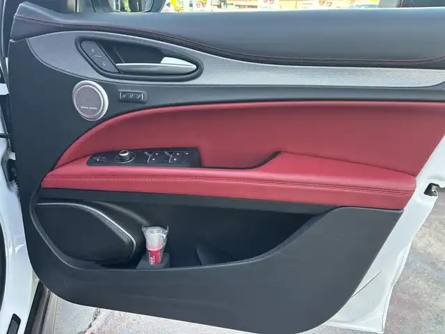 アルファロメオ ステルヴィオ 2.2ターボ ディーゼルQ4 スポーツPKG 京都府 2020(令2)年 3.4万km 白 ワンオーナー/33321キロ/ドライブレコーダー前後/ETC/メモリーナビ/バックカメラ/フルセグTV/ハーマンカードン/レーダークルーズ/メモリーシート123/シートヒーター/ステアリングヒーター/LEDヘットライト/USB/コーナーセンサー/保証書/説明書