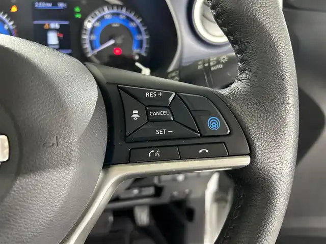 日産 デイズ HWS G ターボ プロパイロットED 佐賀県 2019(令1)年 1.2万km ホワイトパール 純正９型ナビ/(フルセグTV/CD/DVD/Bluetooth)/全方位カメラ/衝突軽減システム/レーンキープアシスト/コーナーセンサー/レーダークルーズコントロール/前後ドラレコ/純正アルミホイール/純正フロアマット/ＬＥＤヘッドライト/オートライト/フォグライト/ベンチシート/ステアリングリモコン/電動パーキングホールド/オートホールド/スマートキー/スペアキー×１/横滑り防止装置/盗難防止装置