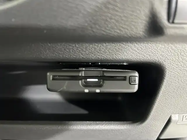 日産 デイズ HWS G ターボ プロパイロットED 佐賀県 2019(令1)年 1.2万km ホワイトパール 純正９型ナビ/(フルセグTV/CD/DVD/Bluetooth)/全方位カメラ/衝突軽減システム/レーンキープアシスト/コーナーセンサー/レーダークルーズコントロール/前後ドラレコ/純正アルミホイール/純正フロアマット/ＬＥＤヘッドライト/オートライト/フォグライト/ベンチシート/ステアリングリモコン/電動パーキングホールド/オートホールド/スマートキー/スペアキー×１/横滑り防止装置/盗難防止装置