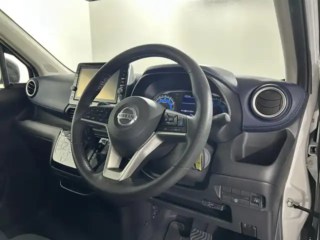 日産 デイズ HWS G ターボ プロパイロットED 佐賀県 2019(令1)年 1.2万km ホワイトパール 純正９型ナビ/(フルセグTV/CD/DVD/Bluetooth)/全方位カメラ/衝突軽減システム/レーンキープアシスト/コーナーセンサー/レーダークルーズコントロール/前後ドラレコ/純正アルミホイール/純正フロアマット/ＬＥＤヘッドライト/オートライト/フォグライト/ベンチシート/ステアリングリモコン/電動パーキングホールド/オートホールド/スマートキー/スペアキー×１/横滑り防止装置/盗難防止装置