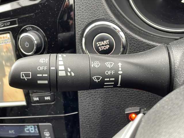 日産 エクストレイル ハイブリッド 20X エマージェンシーブレーキ 新潟県 2015(平27)年 8.6万km ダイヤモンドブラック 4WD/純正ナビ（BT/DTV/FM/AM/フルセグ）/前後ドライブレコーダー/前席シートヒーター/ステアリングスイッチ/夏冬タイヤ/ビルトインETC/電動格納ミラー/ウィンカーミラー