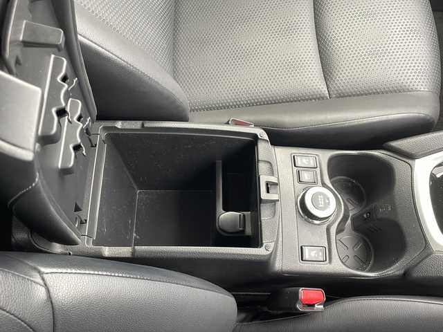 日産 エクストレイル ハイブリッド 20X エマージェンシーブレーキ 新潟県 2015(平27)年 8.6万km ダイヤモンドブラック 4WD/純正ナビ（BT/DTV/FM/AM/フルセグ）/前後ドライブレコーダー/前席シートヒーター/ステアリングスイッチ/夏冬タイヤ/ビルトインETC/電動格納ミラー/ウィンカーミラー