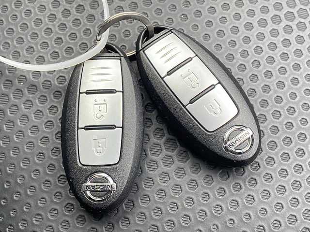 日産 エクストレイル ハイブリッド 20X エマージェンシーブレーキ 新潟県 2015(平27)年 8.6万km ダイヤモンドブラック 4WD/純正ナビ（BT/DTV/FM/AM/フルセグ）/前後ドライブレコーダー/前席シートヒーター/ステアリングスイッチ/夏冬タイヤ/ビルトインETC/電動格納ミラー/ウィンカーミラー