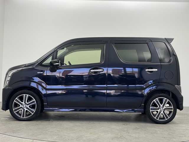 スズキ ワゴンＲ スティングレー HYBRID T 大阪府 2017(平29)年 6.7万km ブルーイッシュブラックパール3 ヘッドアップディスプレイ/純正ナビ(フルセグTV/AM/FM/CD/DVD/BT/USB/AUX/aha)/全方位カメラ(バック、サイド、フロント)/ETC/クルーズコントロール/横滑り防止装置/レーンキープアシスト/盗難防止装置/オートライト/オートマチックハイビーム/衝突被害軽減システム/アイドリングストップ/シートヒーター/ベンチシート/純正フロアマット/純正AW/スマートキー/保証書/取扱説明書