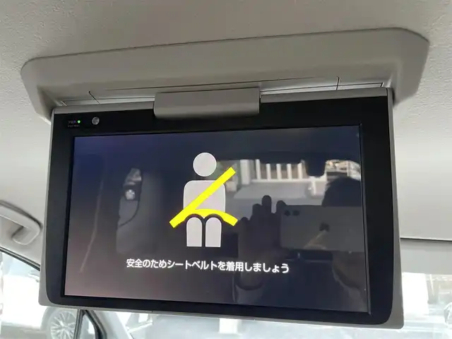 トヨタ シエンタ ハイブリッド Z 埼玉県 2023(令5)年 2万km アーバンカーキ 純正ナビ/純正フリップダウンモニター/パノラミックビューモニター/ビルトインETC2.0/純正前後ドラレコ/両側パワースライドドア/クリアランスソナー/LEDヘッドライト/純正アルミホイール/AC100V1500Wコンセント/レーダークルーズコントロール/セーフティセンス/プッシュスタート/スマートキー/走行１９４５１キロ