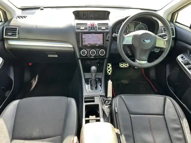 スバル インプレッサ スポーツ 1．6i－S 福岡県 2015(平27)年 5.4万km クリスタルホワイトP 社外ナビ(フルセグTV・DVD・FM・AM・BT)/純正アルミホイール/ETC/プッシュスタート/スマートキー/LEDヘッドライト/社外フロアマット