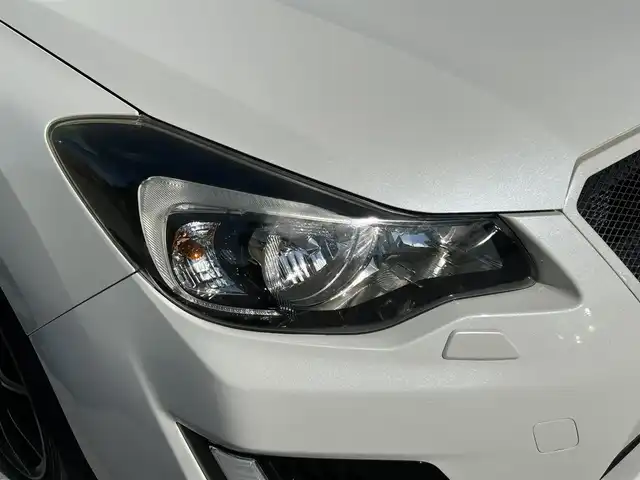 スバル インプレッサ スポーツ 1．6i－S 福岡県 2015(平27)年 5.4万km クリスタルホワイトP 社外ナビ(フルセグTV・DVD・FM・AM・BT)/純正アルミホイール/ETC/プッシュスタート/スマートキー/LEDヘッドライト/社外フロアマット