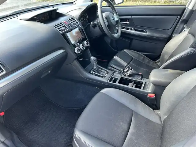 スバル インプレッサ スポーツ 1．6i－S 福岡県 2015(平27)年 5.4万km クリスタルホワイトP 社外ナビ(フルセグTV・DVD・FM・AM・BT)/純正アルミホイール/ETC/プッシュスタート/スマートキー/LEDヘッドライト/社外フロアマット