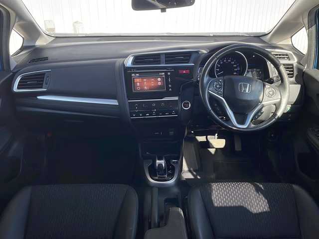 ホンダ フィット ハイブリット Lパッケージ 長野県 2013(平25)年 9.8万km ビビットスカイブルーP 純正ナビ/バックカメラ/ハーフレザーシート/ETC/社外15インチアルミ/ホイール付き冬タイヤ積込/クルーズコントロール/社外マフラー/マフラー積込/取説/スぺアキ―