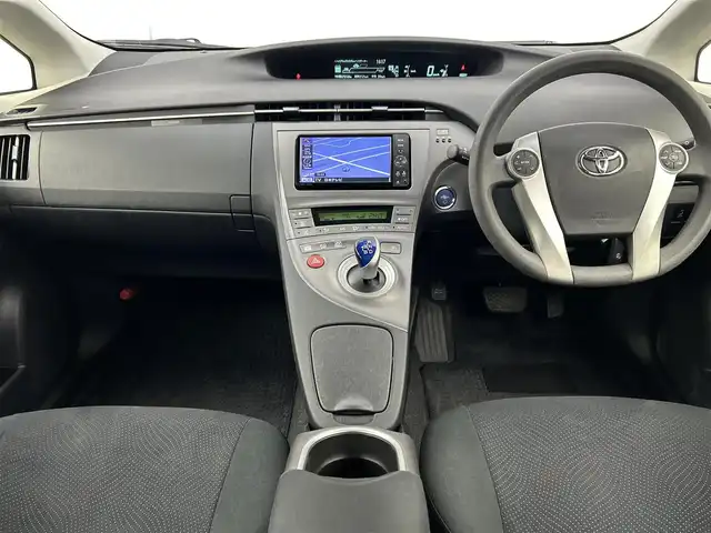 トヨタ プリウス S 千葉県 2012(平24)年 6.2万km ボルドーマイカメタリック 禁煙車/純正ナビ/・NSZT-W61G/・CD/DVD/BT/AUX/フルセグ/バックカメラ/スマートキー/スペアキー/ビルトインETC/HIDヘッドライト/オートライト/ステアリングスイッチ/純正15インチアルミホイール/サイド＆カーテンエアバッグ/横滑り防止装置/純正フロアマット