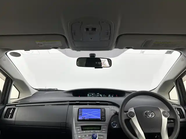 トヨタ プリウス S 千葉県 2012(平24)年 6.2万km ボルドーマイカメタリック 禁煙車/純正ナビ/・NSZT-W61G/・CD/DVD/BT/AUX/フルセグ/バックカメラ/スマートキー/スペアキー/ビルトインETC/HIDヘッドライト/オートライト/ステアリングスイッチ/純正15インチアルミホイール/サイド＆カーテンエアバッグ/横滑り防止装置/純正フロアマット