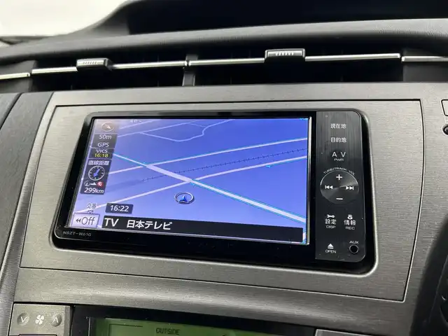 トヨタ プリウス S 千葉県 2012(平24)年 6.2万km ボルドーマイカメタリック 禁煙車/純正ナビ/・NSZT-W61G/・CD/DVD/BT/AUX/フルセグ/バックカメラ/スマートキー/スペアキー/ビルトインETC/HIDヘッドライト/オートライト/ステアリングスイッチ/純正15インチアルミホイール/サイド＆カーテンエアバッグ/横滑り防止装置/純正フロアマット