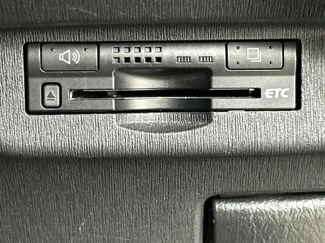 トヨタ プリウス S 千葉県 2012(平24)年 6.2万km ボルドーマイカメタリック 禁煙車/純正ナビ/・NSZT-W61G/・CD/DVD/BT/AUX/フルセグ/バックカメラ/スマートキー/スペアキー/ビルトインETC/HIDヘッドライト/オートライト/ステアリングスイッチ/純正15インチアルミホイール/サイド＆カーテンエアバッグ/横滑り防止装置/純正フロアマット