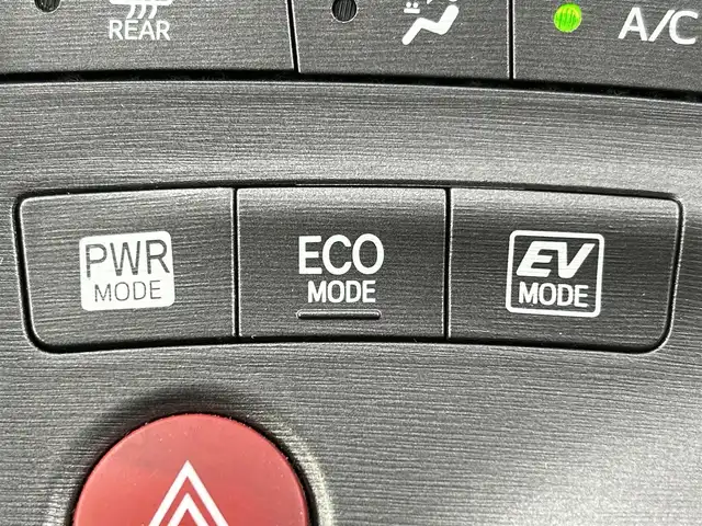 トヨタ プリウス S 千葉県 2012(平24)年 6.2万km ボルドーマイカメタリック 禁煙車/純正ナビ/・NSZT-W61G/・CD/DVD/BT/AUX/フルセグ/バックカメラ/スマートキー/スペアキー/ビルトインETC/HIDヘッドライト/オートライト/ステアリングスイッチ/純正15インチアルミホイール/サイド＆カーテンエアバッグ/横滑り防止装置/純正フロアマット